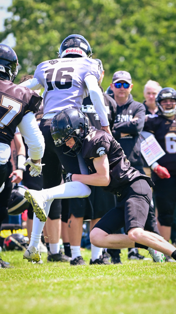 Lucas on the tackle, 13 June 2026. Photo by Emily Gillett.